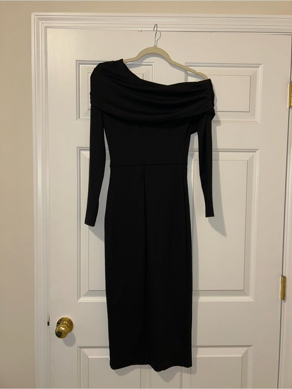 Amanda Uprichard Black Off-Shoulder Long Sleeve Midi Dress